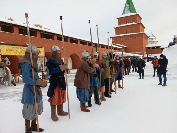 Ежегодный фестиваль-маневры исторических реконструкторов «Зимний Кремль» в Йошкар-Оле
