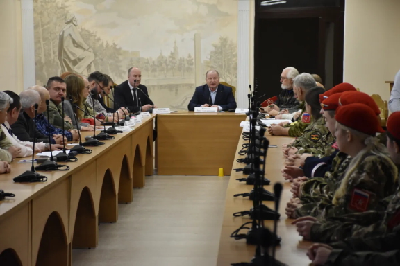 Леонид Музалевский принял участие в дискуссии, посвященной подвигу танкистов-катуковцев