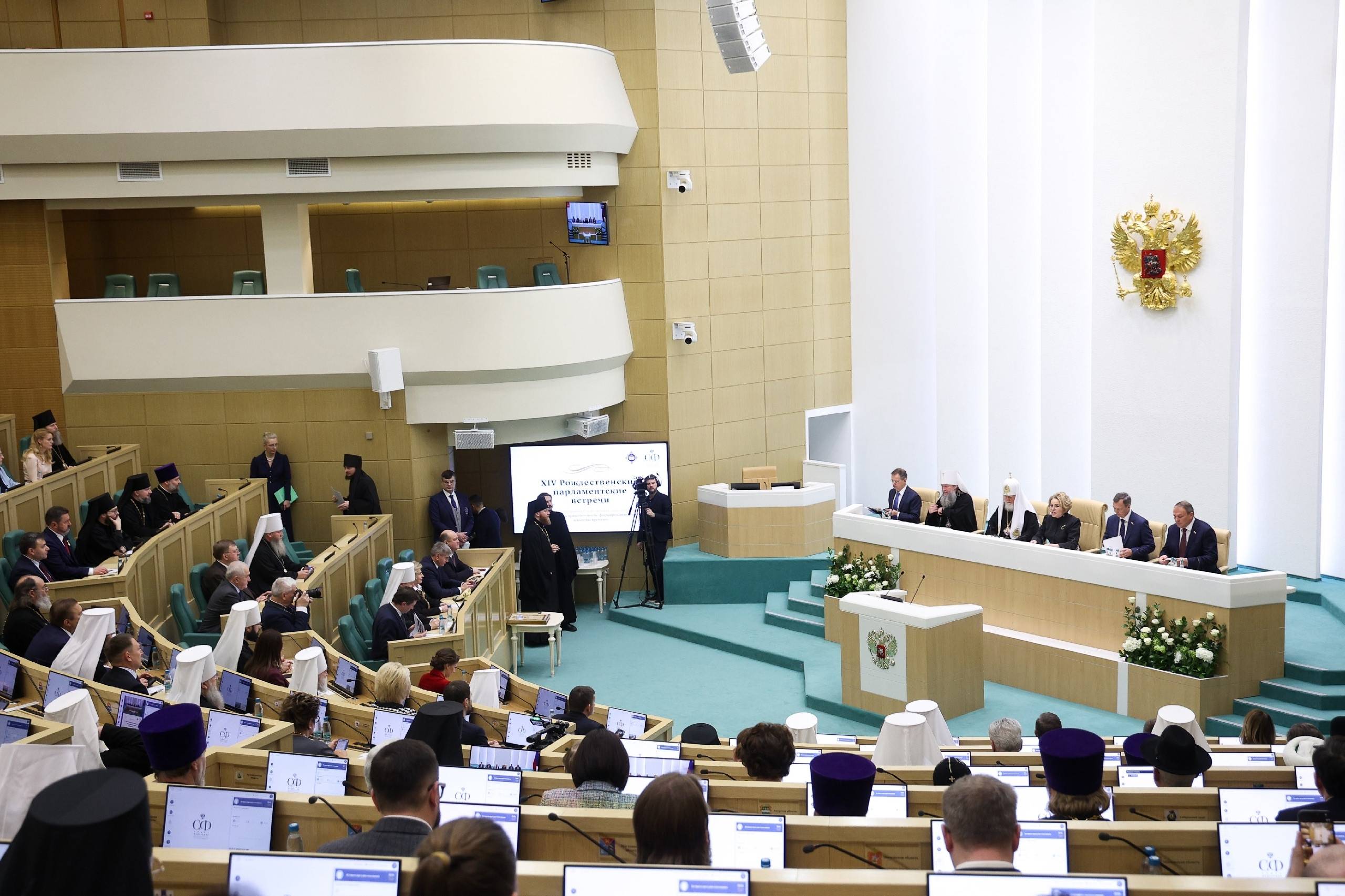 Владимир Мединский предложил продвигать нравственную составляющую изучения истории