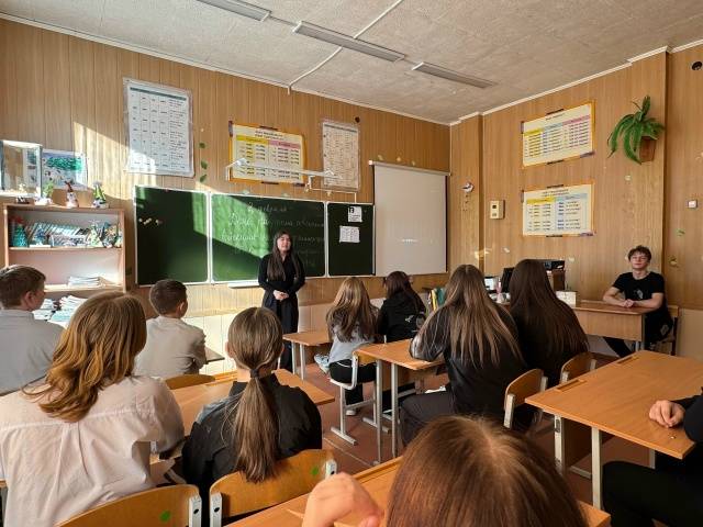 Мероприятия, посвященные Дню освобождения Сталинграда, прошли в школах Ванинского района при поддержке Российского военно-исторического общества в Хабаровском крае.