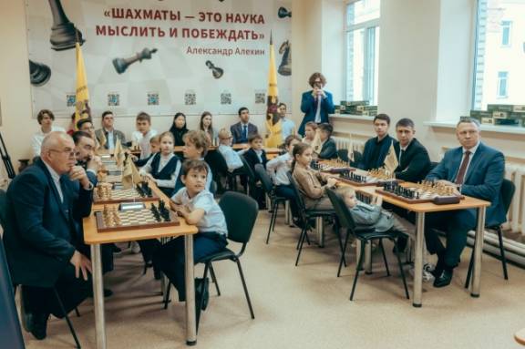 8 октября состоялась Церемония открытия «Шахматных школ» в 13 регионах России, в том числе и в Хабаровском крае на базе ДВГУПС