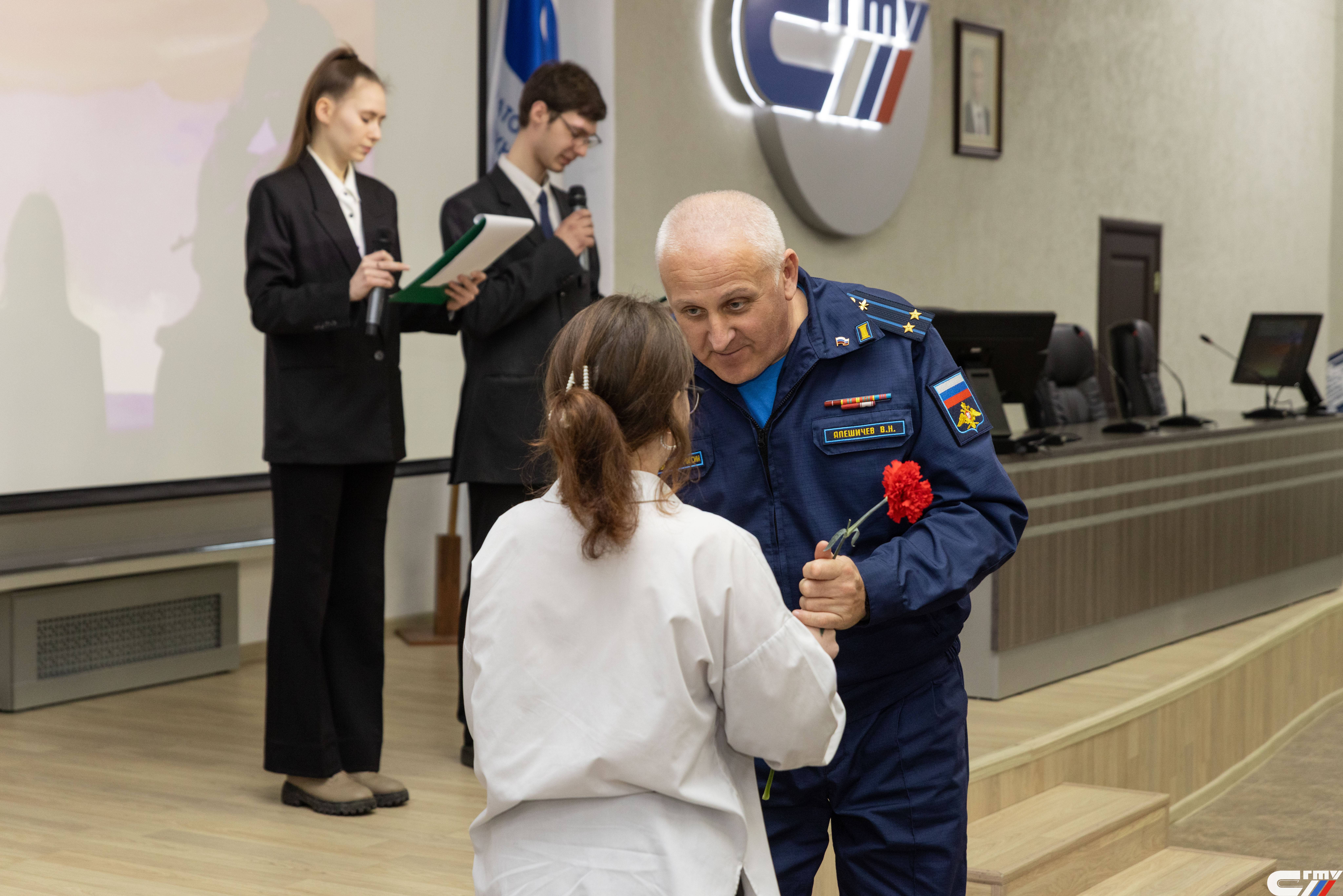 Саратовское реготделение РВИО организовало патриотическое мероприятие для студентов