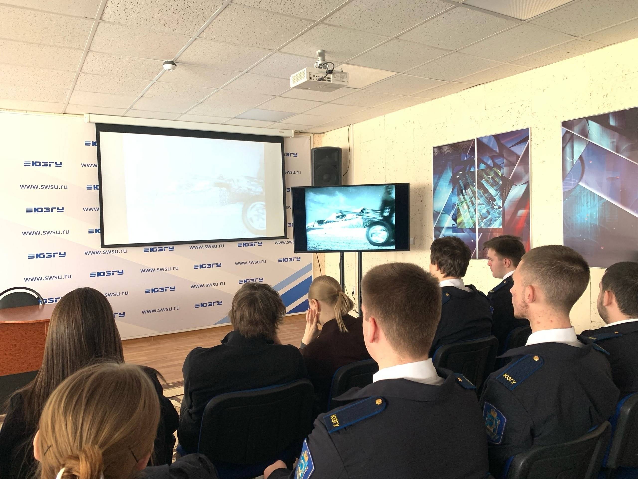 Показы документальных фильмов – «Курск. Возвращение» и «Курск. Возвращение. Судьба», посвященных освобождению нашего города от немецко-фашистских оккупантов в 1943 году