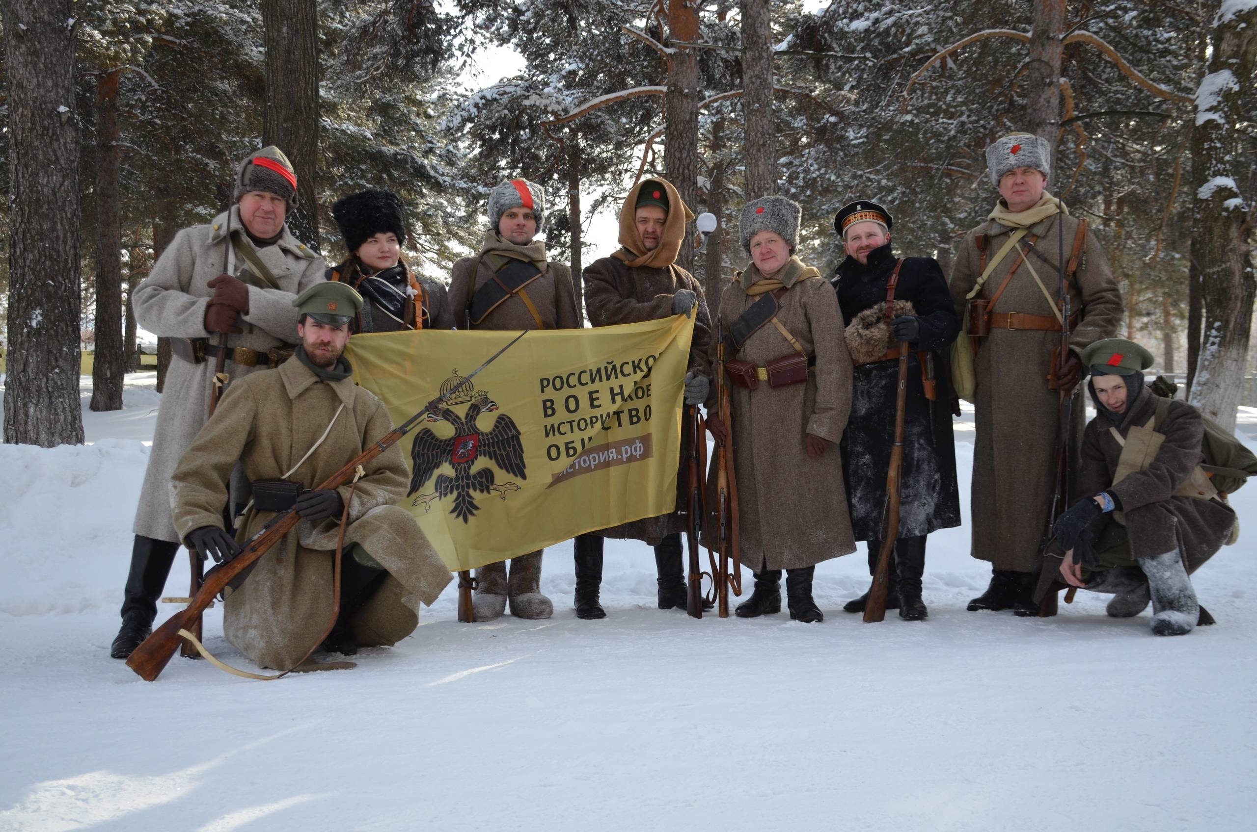 В День защитника Отечества реконструкторы Урала в Парке "Патриот" воссоздали бой 1918 года