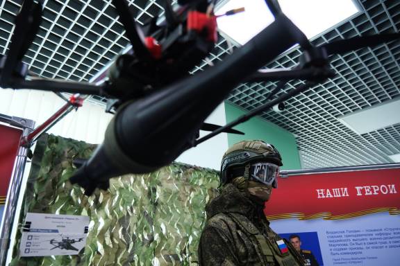 Историко-документальная выставка «Чужие и СВОи. Обличия и лица» открылась в Астрахани