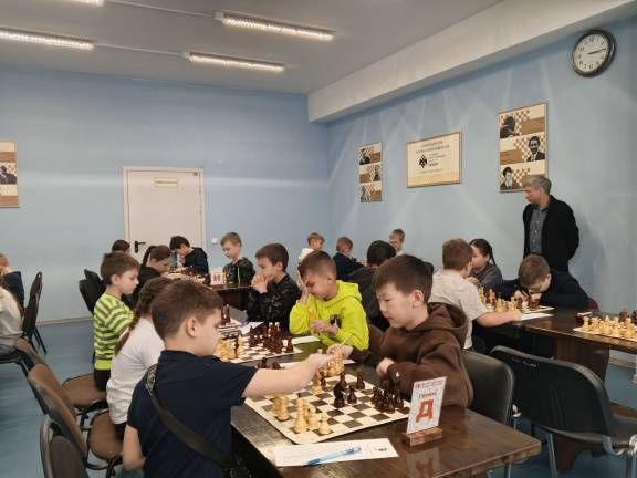 Открытый шахматный турнир посвященный Дню защитника Отечества состоялся в Иркутске.