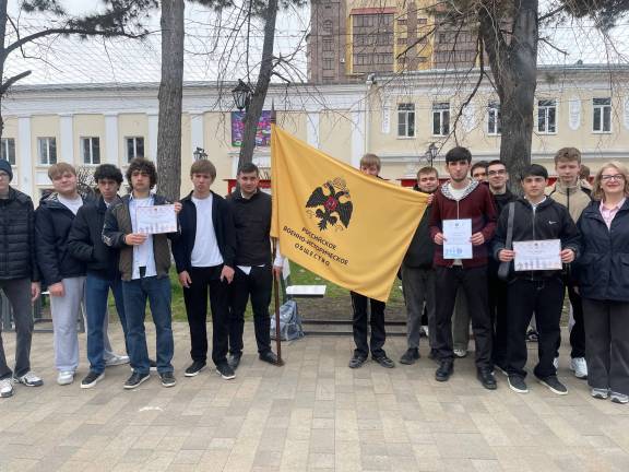 ♟ РВИО КЧР: В Черкесске открыт летний сезон Шахматного бульвара!