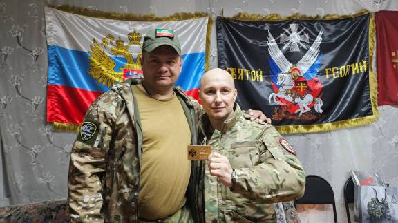 Командиру добровольческой бригады «Святой Георгий» вручили членский билет РВИО Татарстана