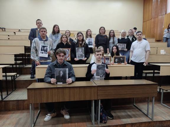 Продолжение общероссийской патриотической акции "Бессмертный полк" в Орле.