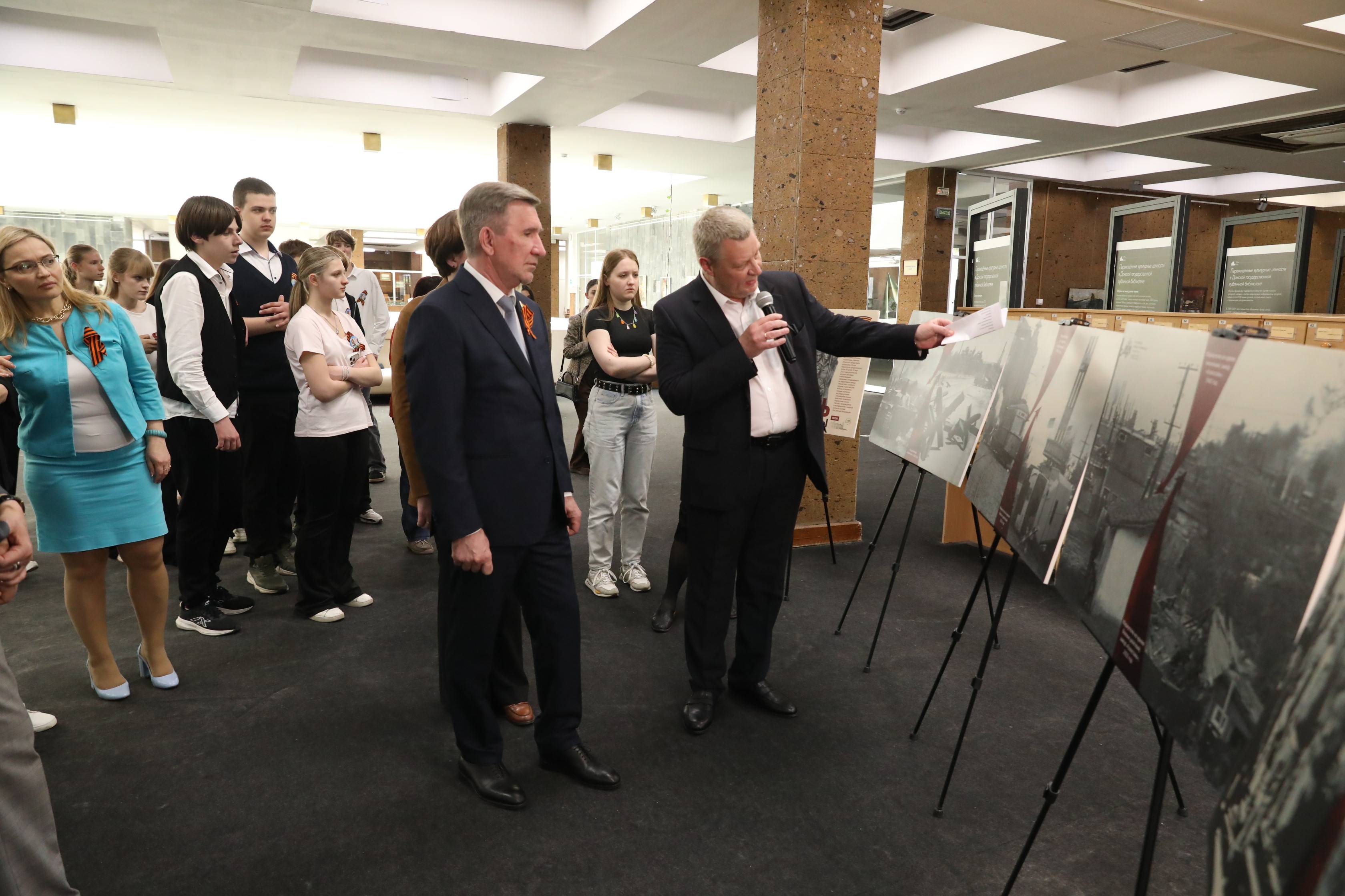 В Ростове-на-Дону открылась фотовыставка «Мариуполь — Город воинской славы»