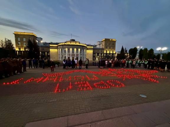 Свеча памяти зажглась в Орле