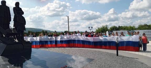День Государственного флага России отметили на «Сурском рубеже»
