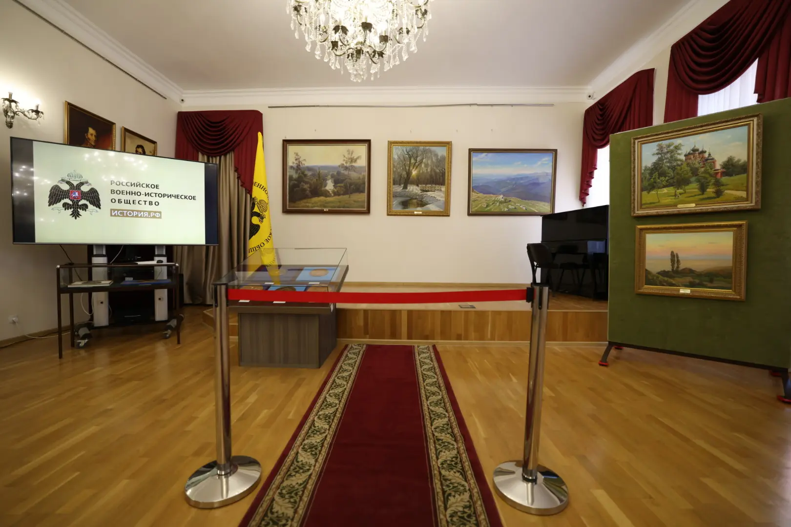 В Тамбове открыта выставка «Династия.Шиловы»