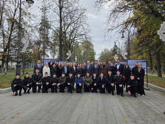 В самом сердце Вологды открылась выставка о защите суверенитета России: от Смутного времени до наших дней.