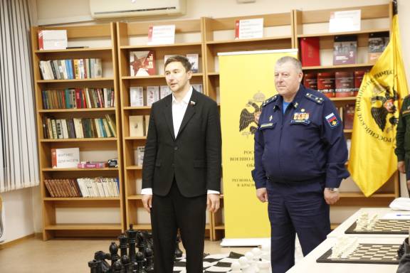 Сеанс одновременной игры с чемпионом мира  по шахматам Карякиным  С.А.