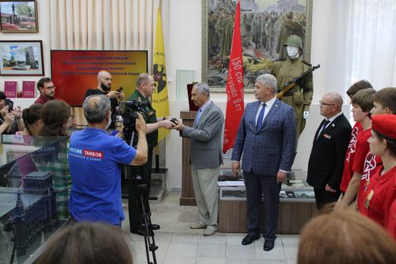 Торжественная передача «Капсулы памяти» с обращениями ветеранов