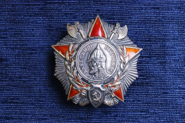 Выставка одного предмета  «Боевая награда полковника Саввы Петровича Журбы»