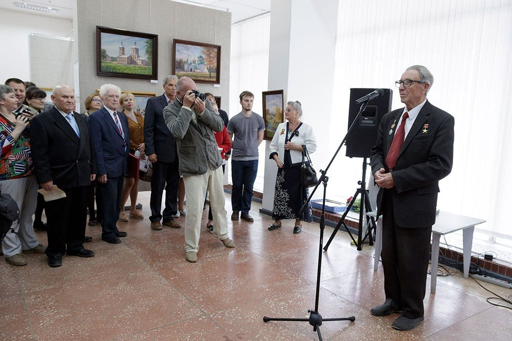В Туле открылась персональная юбилейная выставка художника Ивана Щербино