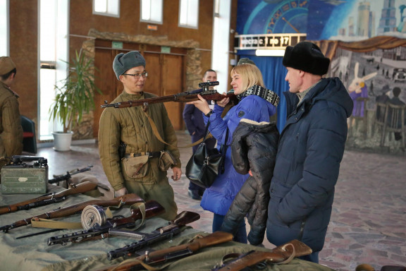 Интерактивная выставка с фотозоной в кинотеатре "Удокан" перед премьерой фильма "Рубеж"