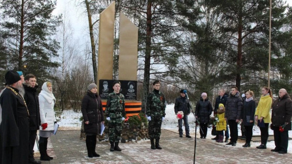 В Шенкурске открыли памятник воинам, погибшим в локальных войнах