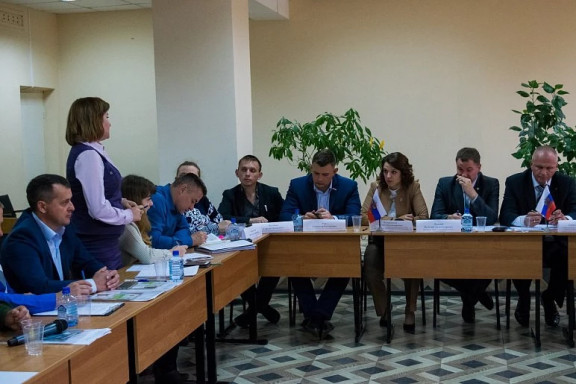 В Тульской области обсудили вопросы развития «Юнармии» и патриотическое воспитание молодежи