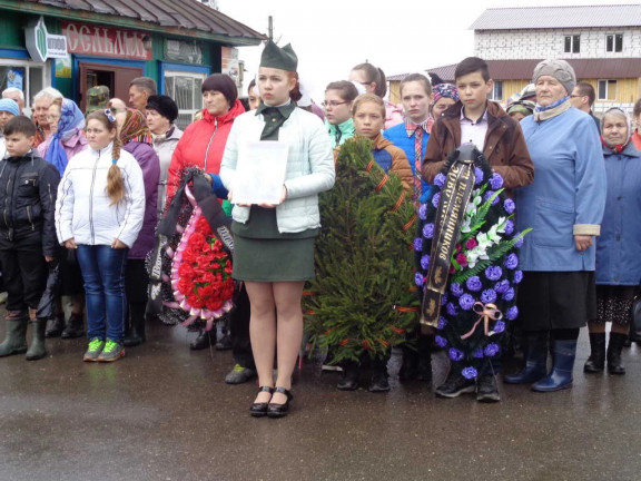 2 ИЮНЯ В КРАСНОСЕЛЬСКОМ РАЙОНЕ КОСТРОМСКОЙ ОБЛАСТИ СОСТОЯЛАСЬ ЦЕРЕМОНИЯ ЗАХОРОНЕНИЯ ОСТАНКОВ СОЛДАТА ВЕЛИКОЙ ОТЕЧЕСТВЕННОЙ ВОЙНЫ