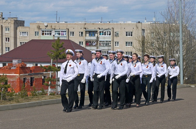 21 АПРЕЛЯ ГАЛИЧАНЕ ПРИМУТ УЧАСТИЕ В ОБЛАСТНОМ СМОТРЕ СТРОЯ И ПЕСНИ «ПЛАЦ-ПАРАД 2017» В КОСТРОМЕ