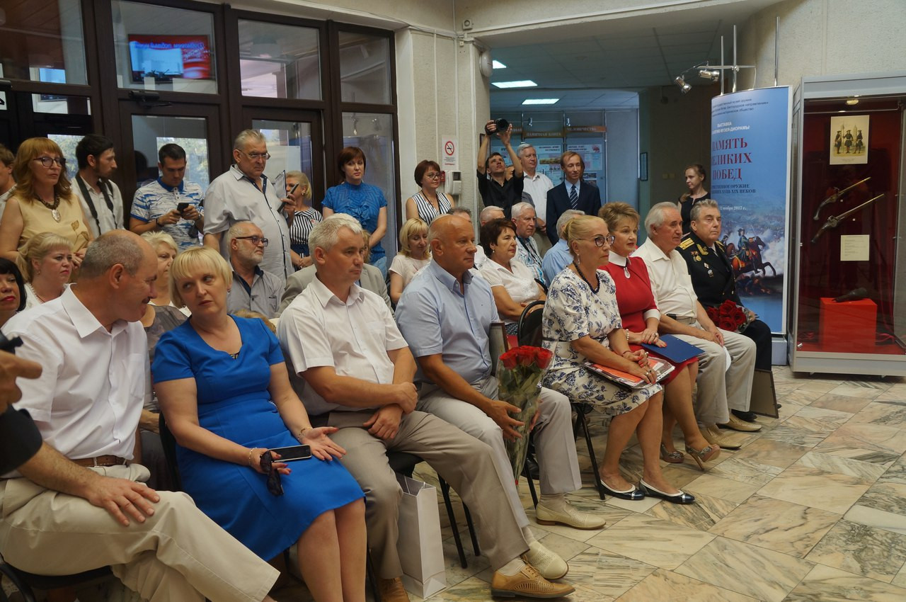 Передвижная выставка "Память великих побед"