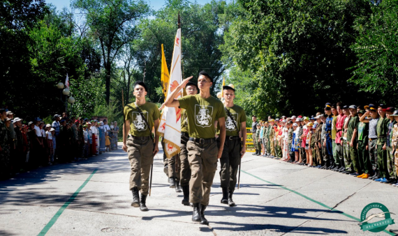 Открытие летней казачьей смены в военно-историческом лагере для подростков «Готов служить Отечеству»