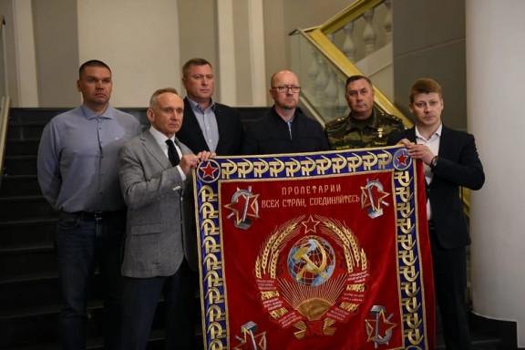 Знамя, утраченное в Зимней войне, возвращается на Родину