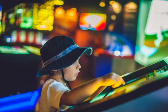 Федеральный проект «Россия – моя история» откроет мультимедийную выставку «Память поколений» по всей стране.