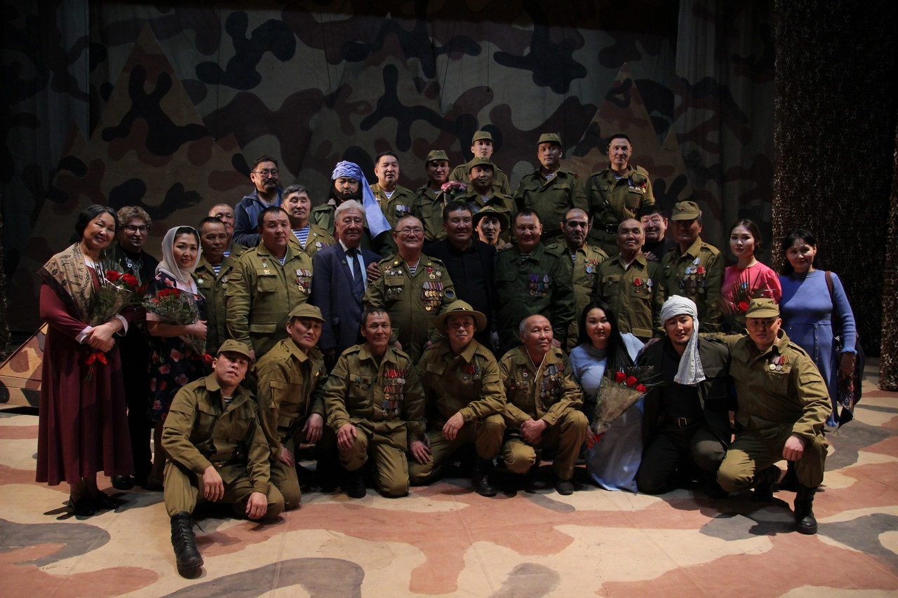 В Туве прошла премьера спектакля “ШУРАВИ”