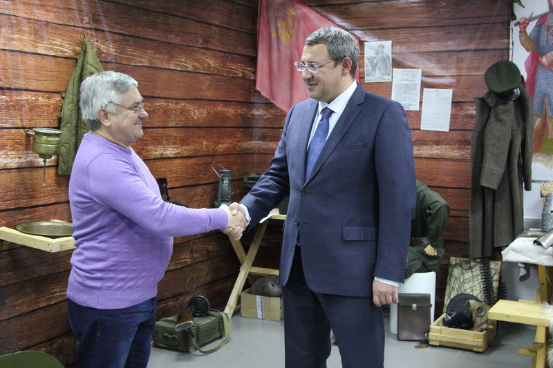 Передача пулемёта "Максим" в экспозицию Политехнического музея детского технопарка "Кванториум"