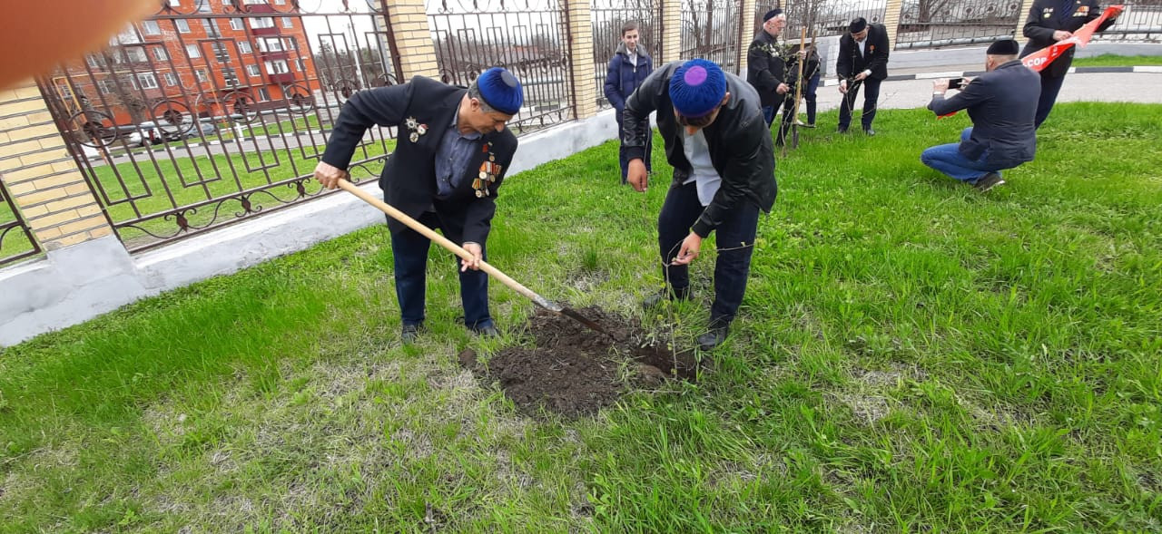 В память о героях.