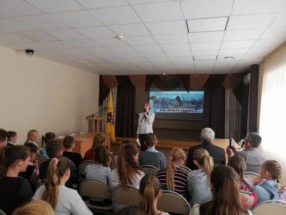 Мир должен знать личину фашизма: встречи с узниками концлагерей