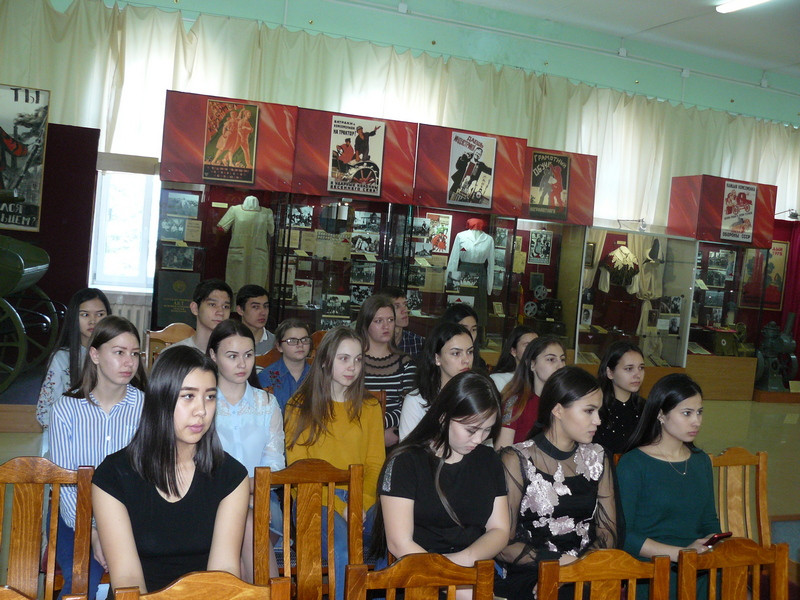 Воспитываем на героических примерах: лекция Ставропольского отделения РВИО