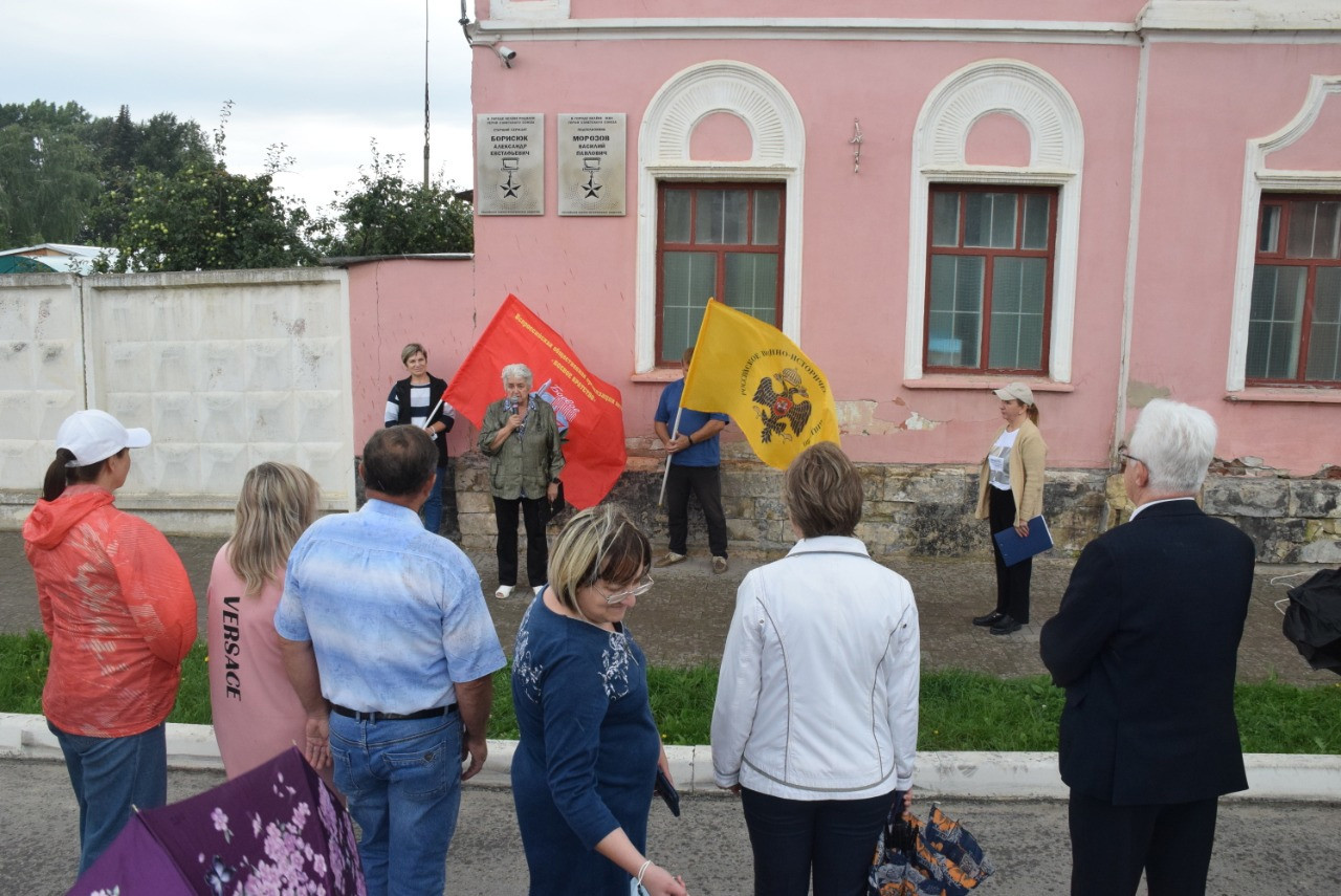 В Белевском районе открыты мемориальные доски Героям Советского Союза