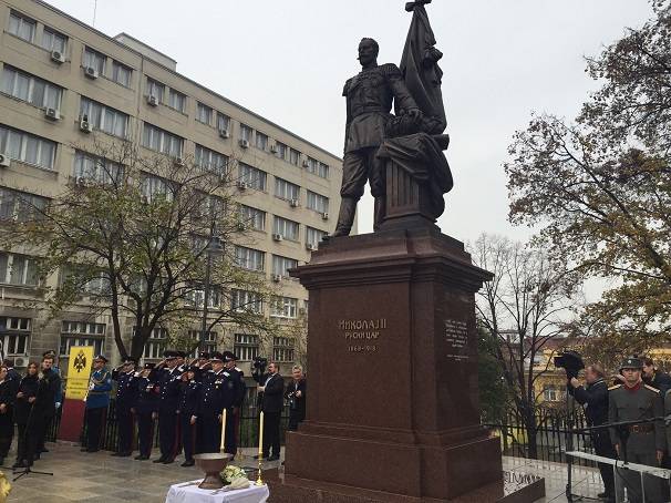 Бюст Императору Николаю II