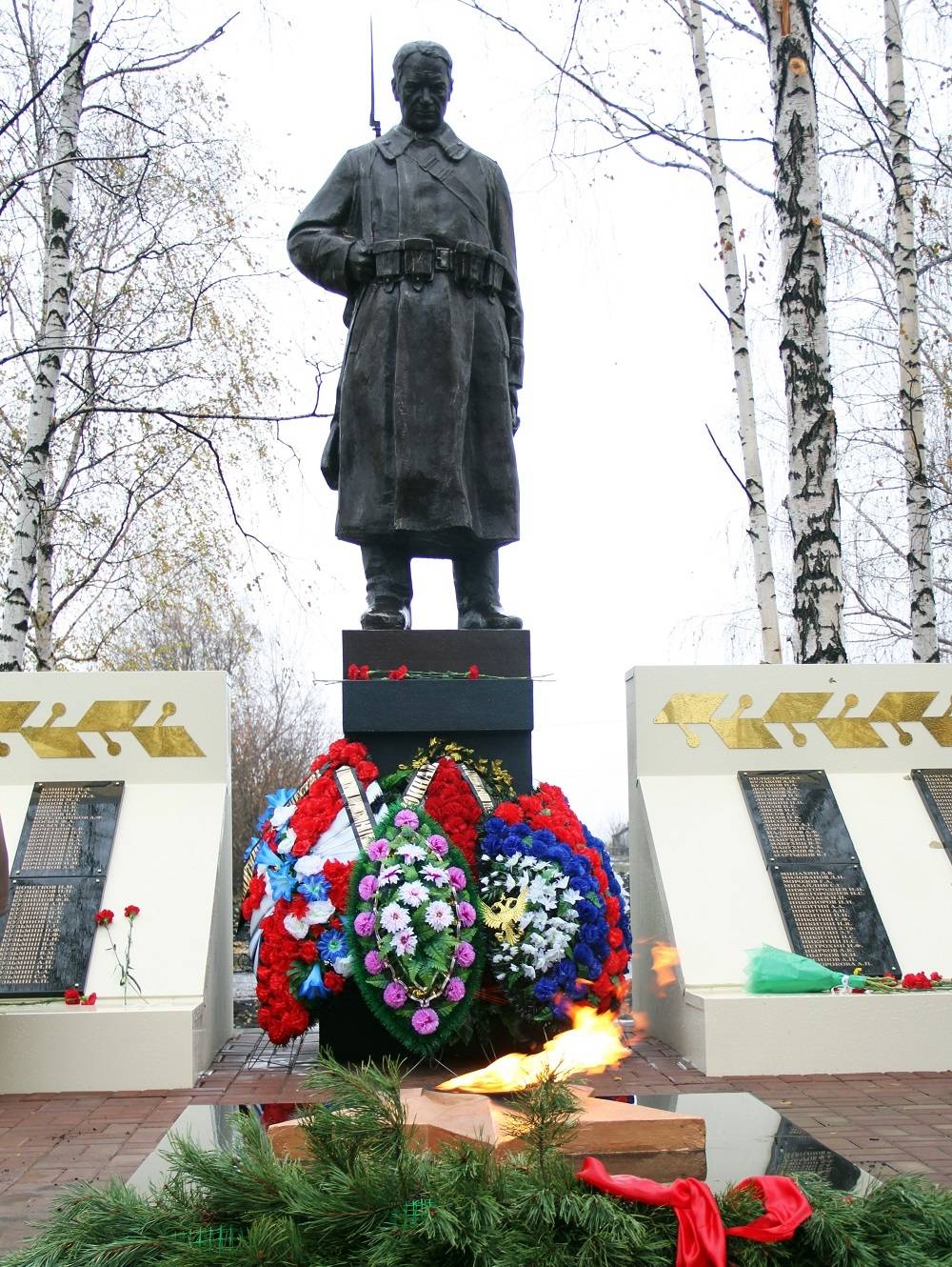 Памятник советскому солдату в Тамбовской области, с. Шульгино, Мордовский район